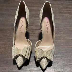 Betsey Johnson Gold Pointed-Toe Bow D'Orsay Pumps